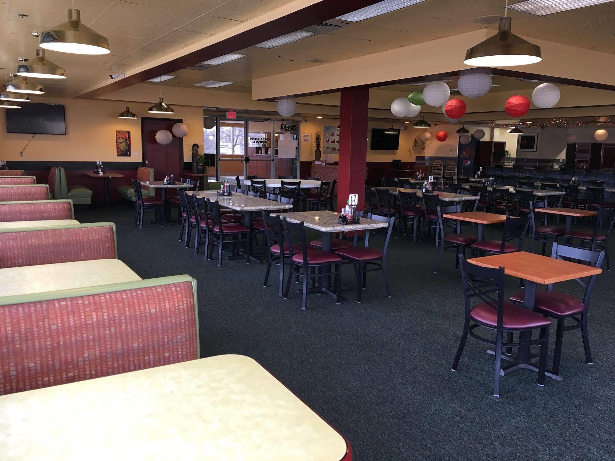 Howard Johnson By Wyndham Denver West Wheat Ridge Bagian luar foto